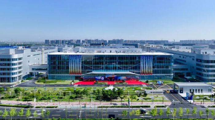 总投资167亿元！中微公司临港产业化基地项目正式投入使用(图2)