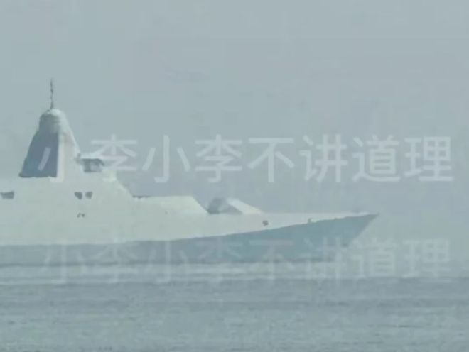 悄无声息！全新隐身护卫舰这都海试过了科幻外形明显不是外贸货(图2)