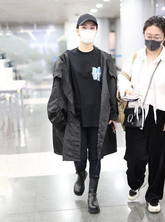 白冰早秋造型示范穿防风衣配紧身裤上松下紧潇洒又有型(图5)