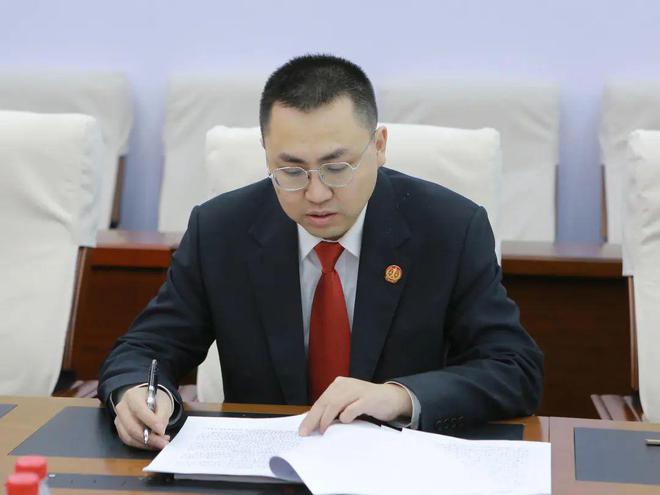 基层动态•东洲区法院立案庭召开2024年度工作总结2025年工作部署会议暨“五评五促五提升”推进会议(图2)
