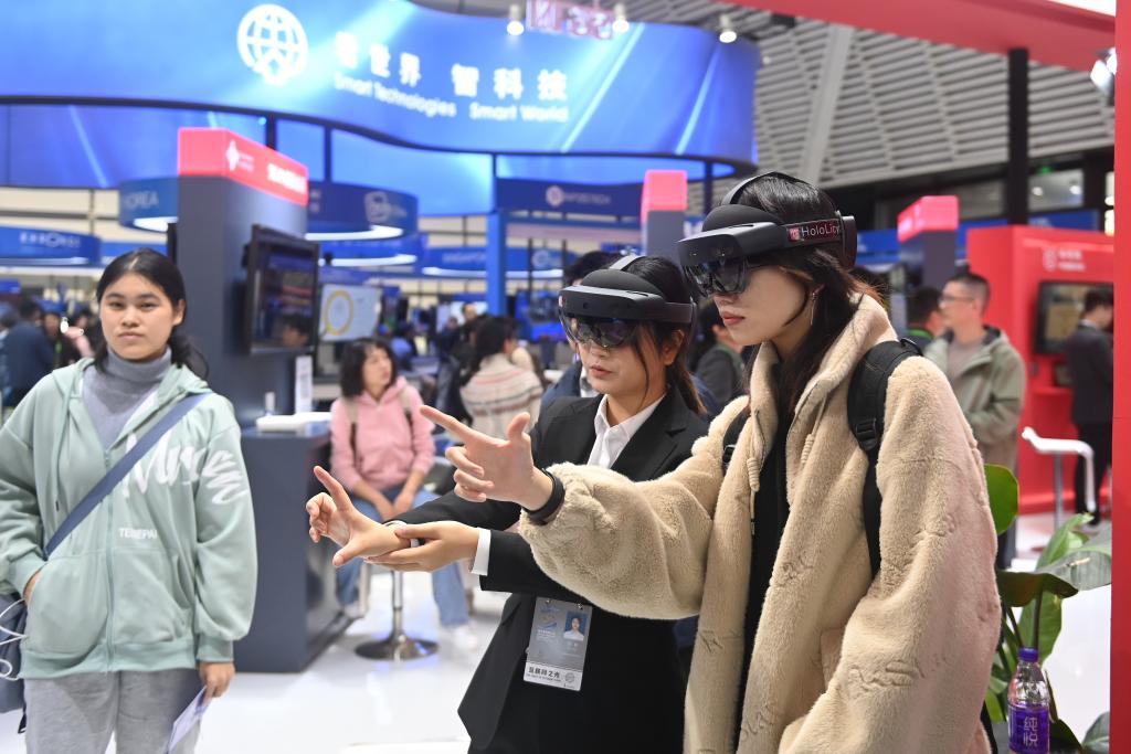 多項新技術亮相2024年世界網際網路大會烏鎮峰會(图2)
