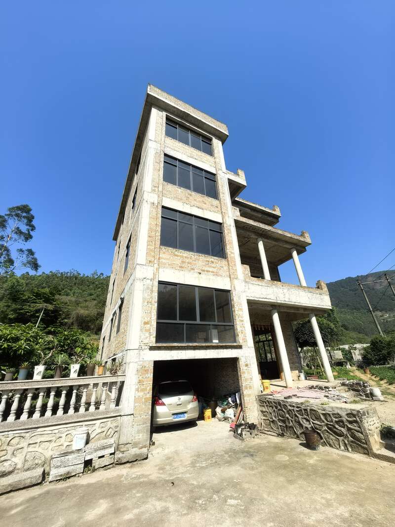 警方严打涉电诈寄递引流犯罪公安部督办广西“11·11”专案抓获多名行业“内鬼”