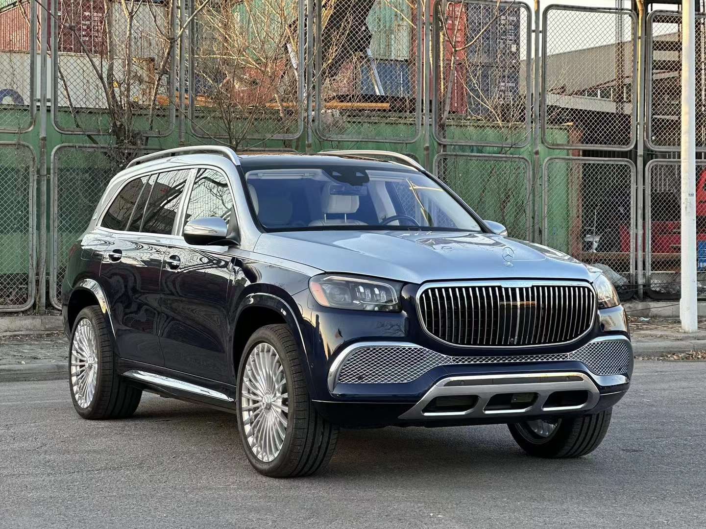 2024款迈巴赫GLS600展厅现车290万促销