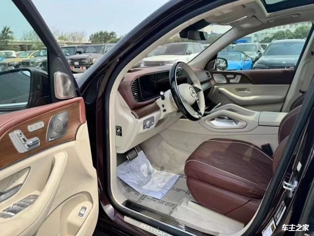 纯进口2024款迈巴赫奔驰GLS600国六现车(图4)