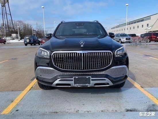 2024款奔驰迈巴赫GLS600争做SUV先锋(图4)