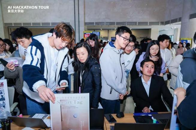 一群复旦青年用一场黑客松作答(图4)